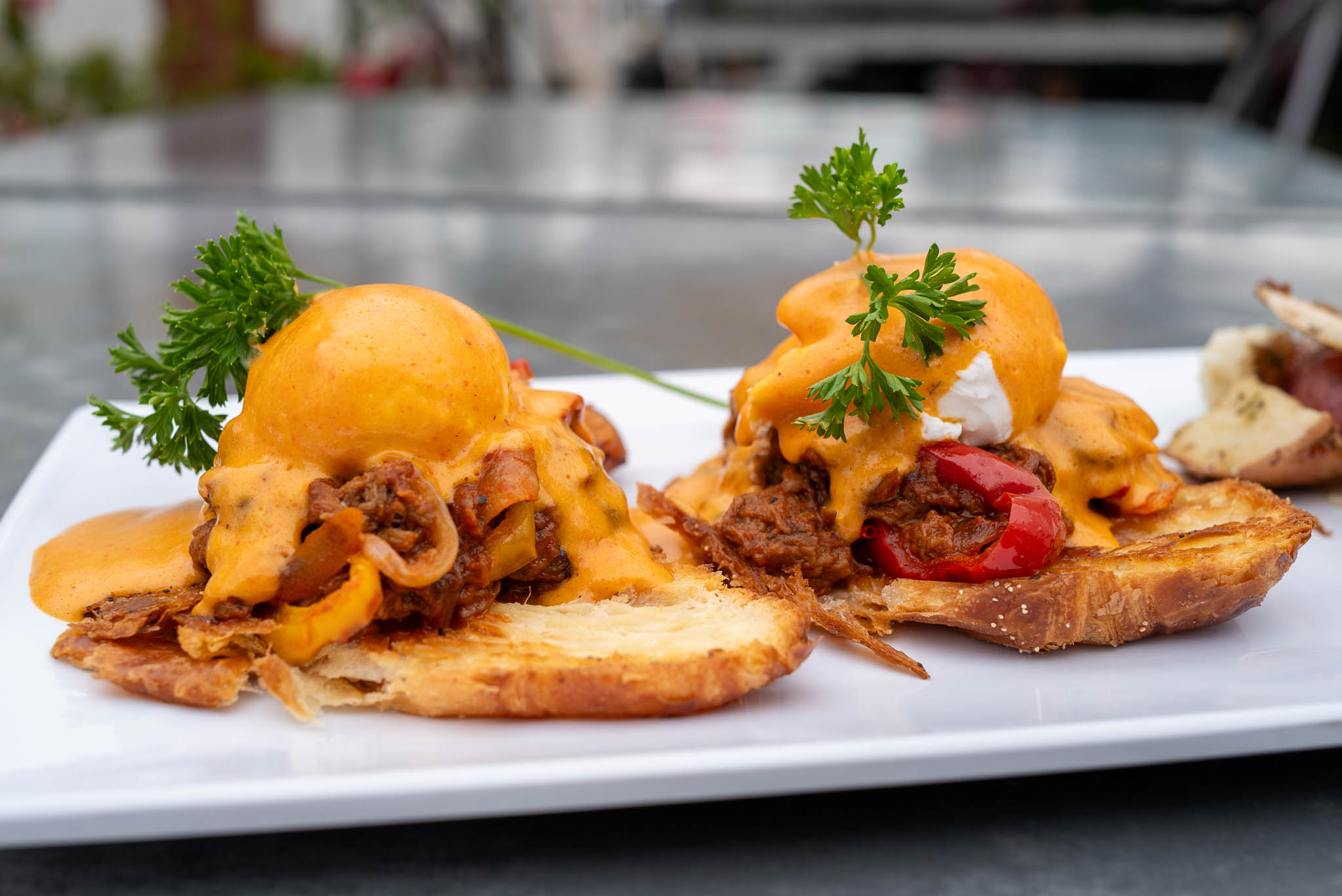 Eggs Benedict Machaca